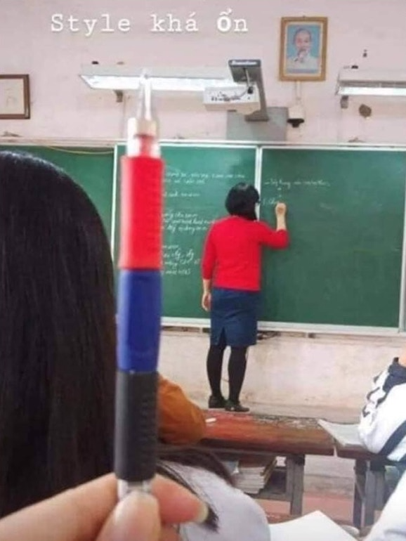 笑到黑姑！　學生上課拍「老師與文具撞衫」：怎麼把鉛筆盒穿上身？