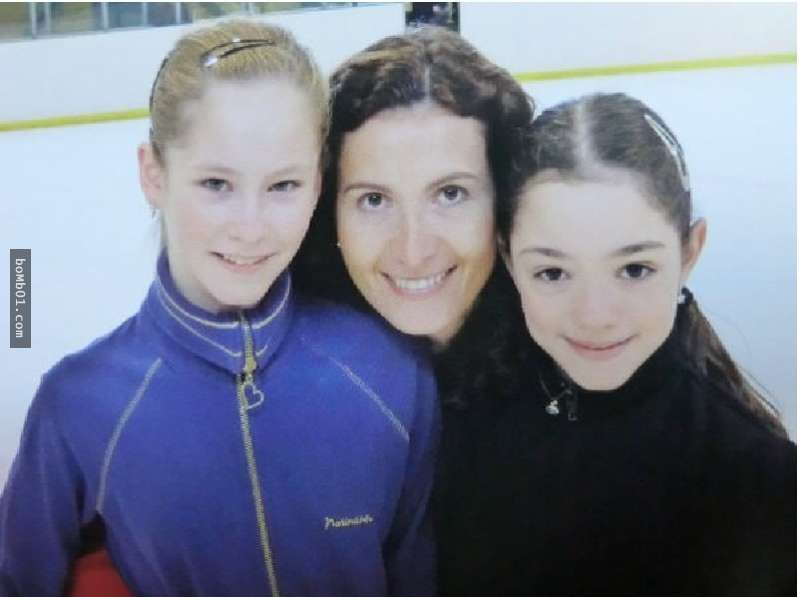 長相甜美的16歲俄羅斯溜冰冠軍在日本爆紅，站上溜冰場變身成「美少女戰士」讓粉絲都看呆了！