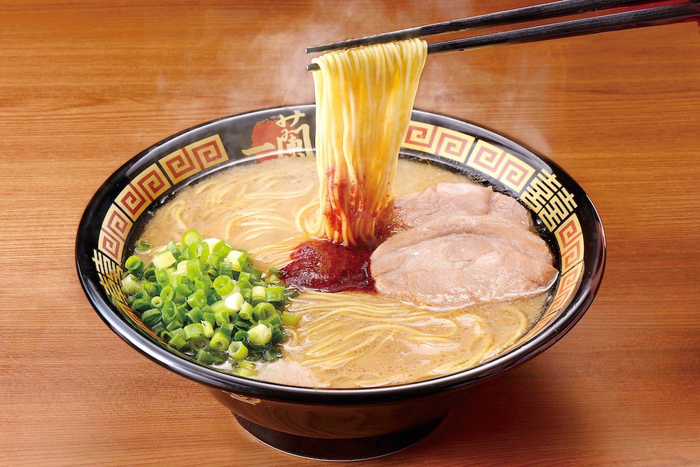 一蘭拉麵快閃店竟「非現做」？泰國顧客怒「花大錢吃泡麵」　餐廳道歉了
