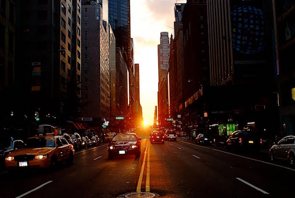 今年剩唯一一場！高雄即將出現紐約「曼哈頓懸日」奇景，當天封街3小時讓民眾塞爆記憶體！