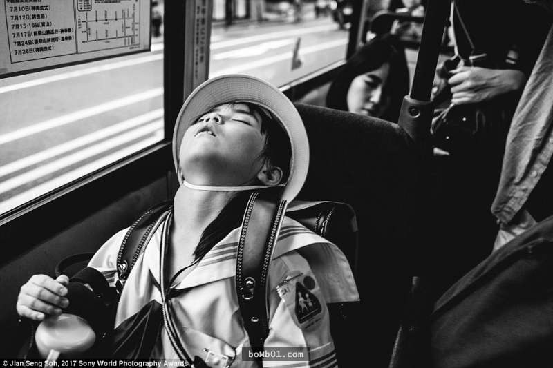 40張專業攝影師精準拍下的「世界各地孩子生活照」，眼淚流最多的都是活在中國的孩子…