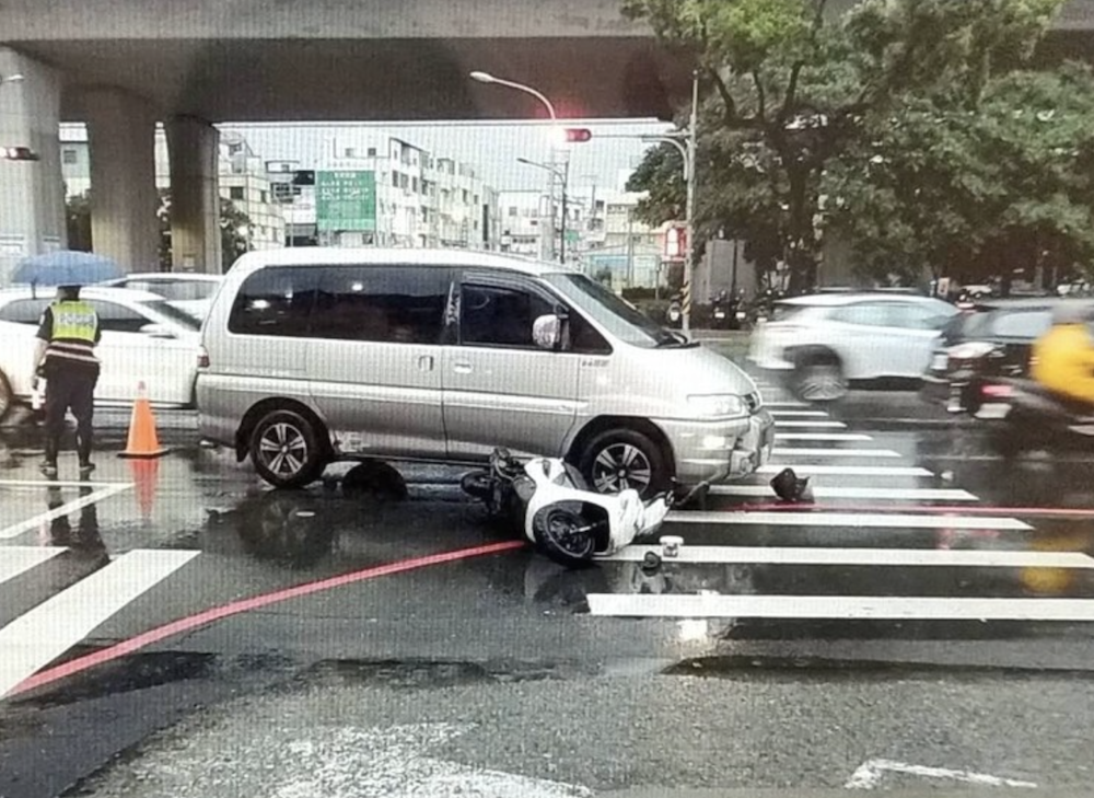 30歲護理師遇車禍！騎車買晚餐遭撞輾不治　家屬慟：內臟都碎了