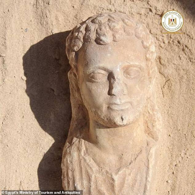 埃及發現2000年古墓！　木乃伊嘴中竟有「黃金舌頭」考古團隊驚曝理由