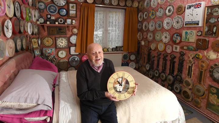 家裡掛滿5000個鐘錶　75歲愛鐘阿公：每次調時間至少要花5小時