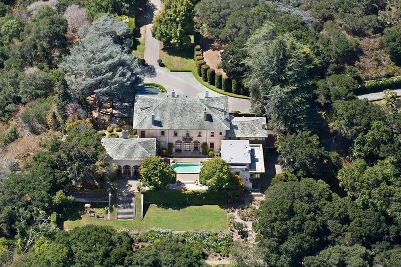 加州房價太貴！特斯拉體恤員工「遷走總部」　馬斯克秒降1.5億出售加州豪宅！