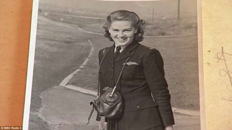 70年後再駕駛戰鬥機　92歲二戰女飛行員證明她真的超猛