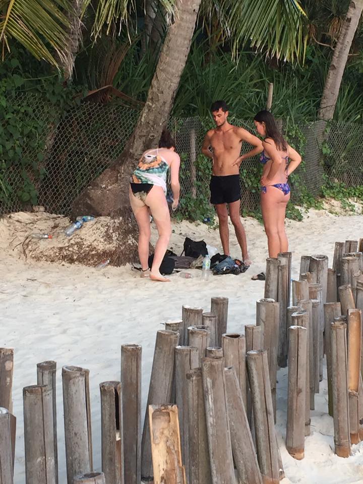 這群外國遊客到菲律賓超紅的沙灘留下物品就去游泳，結果回去時竟然發現所有東西都不見了！
