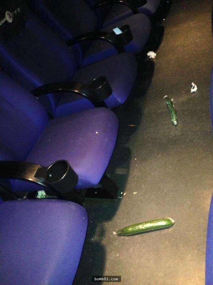 澳洲電影院播完《格雷2》驚見地上都是小黃瓜，隨後馬上對單身男觀眾採取緊急措施！