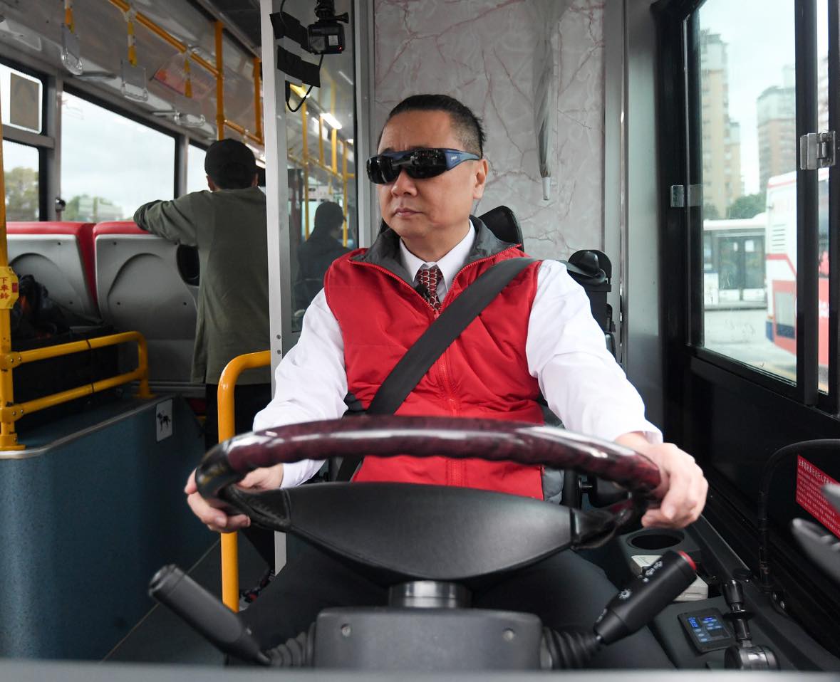 拍1日準備近1年！55歲邰智源拼當公車司機　9個月「真的考到駕駛執照」