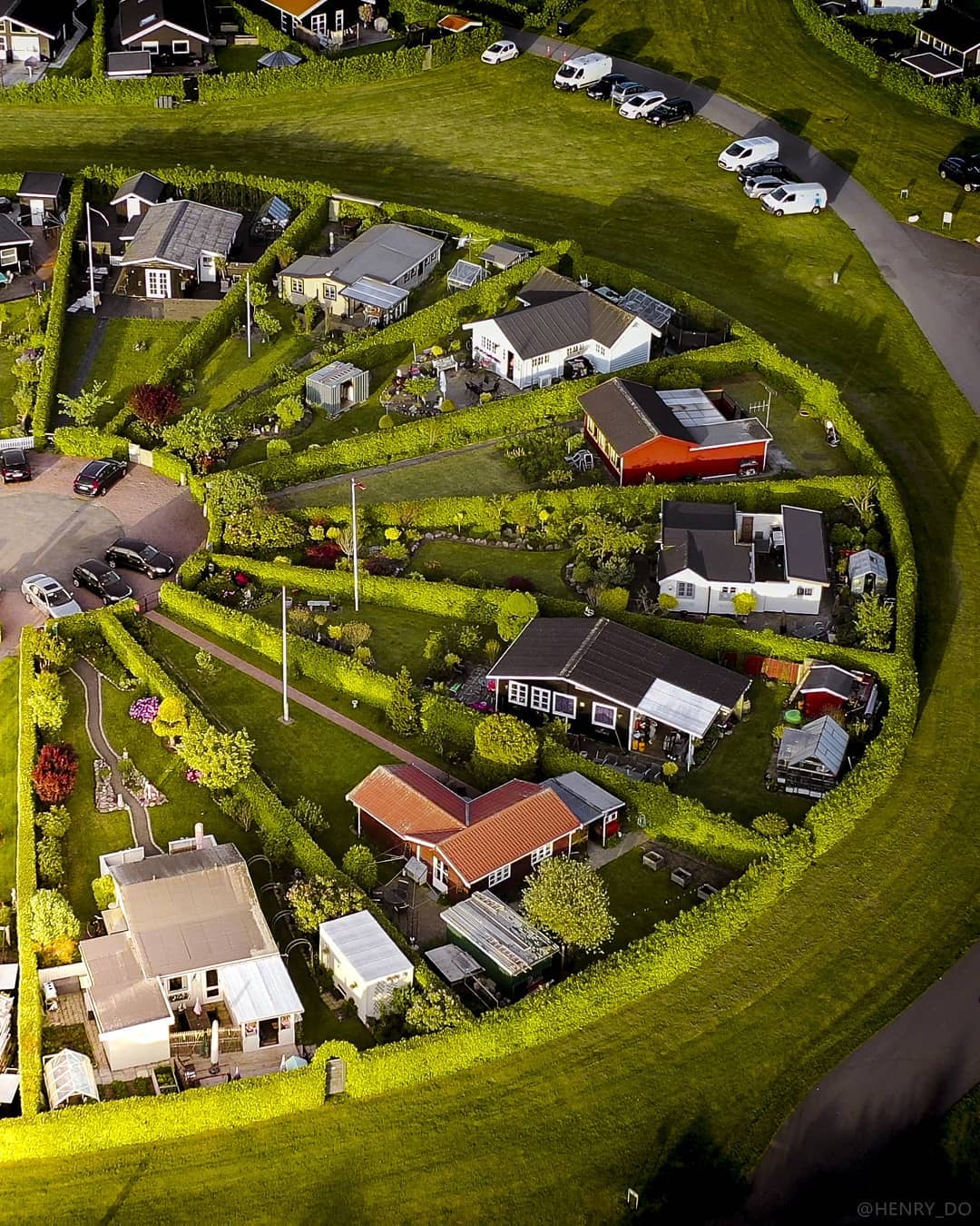 上帝視角看丹麥「小圈圈花園」　空拍圖超壯觀讓網友直呼：想朝聖
