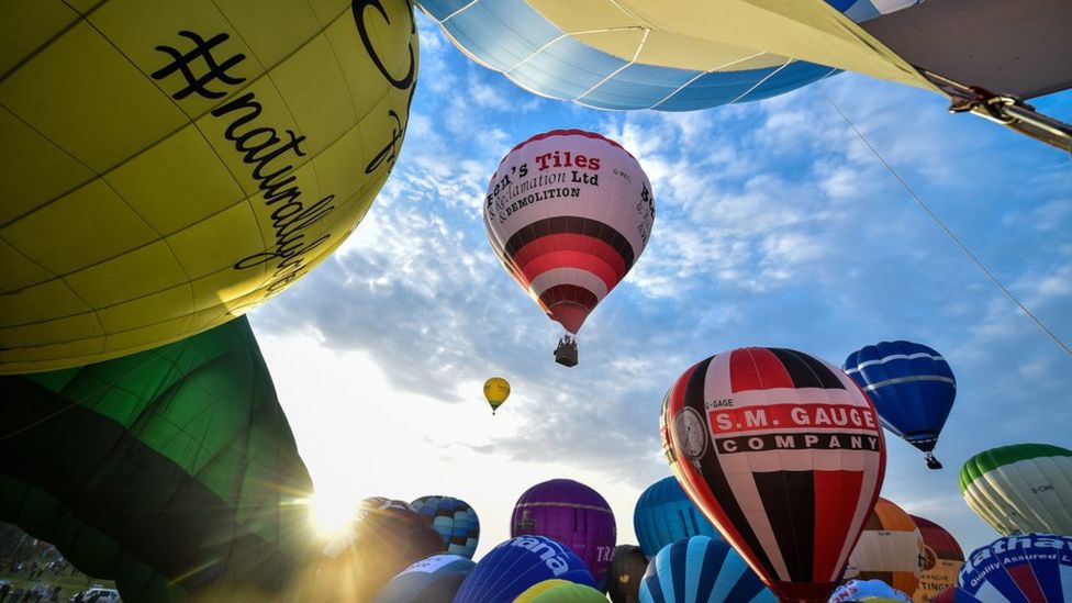 歐洲最大「熱氣球盛典」黑武士帥氣升空！　台灣代表氣球同亮相...超受當地歡迎