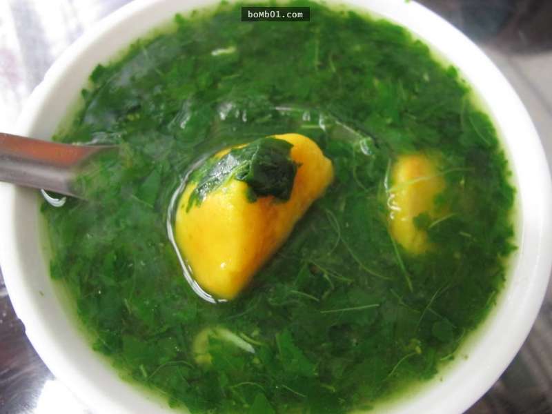這碗綠油油又黏稠的湯竟是中部人的「消暑聖品」，當你看到醫生說的「超神奇效用」你也會立刻來上一碗！
