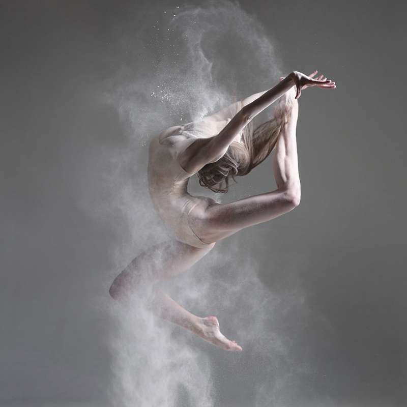 用靜態照展現舞蹈張力　14幅「被人體感動」的震撼畫面