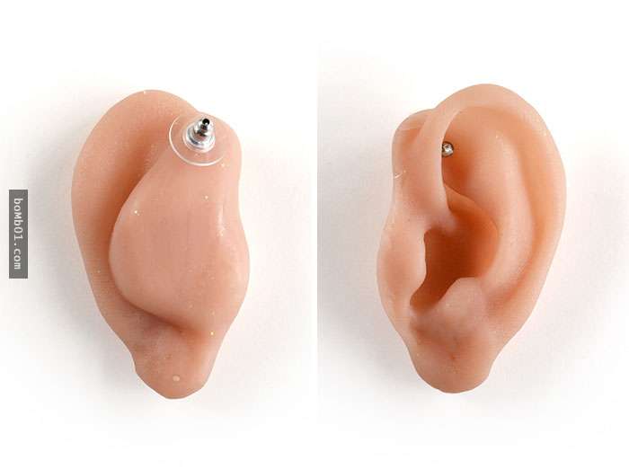 如果你覺得這個「耳朵造型」耳環已經很詭異，「手指造型」的會讓你更傻眼…