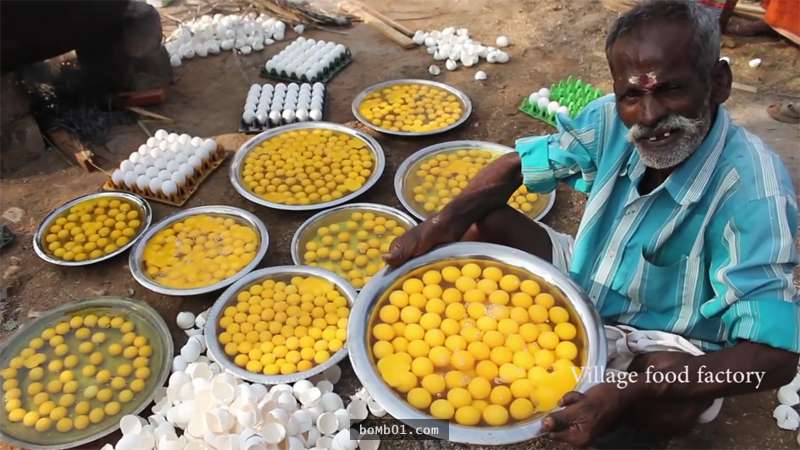 印度富豪為了窮人「特別準備1000顆雞蛋」煮給所有人吃，最後的結果讓大家都說不出話來…
