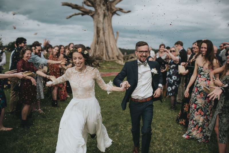 婚禮照怎麼拍？這些就是「年度最佳婚禮照片」　「非尋常路線」讓人發現這樣拍也很美