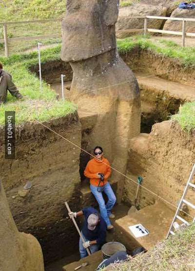 原來復活節島的摩艾石像不只是顆頭，它底下的身體連考古學家都看傻了眼！