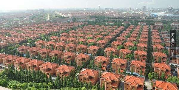 你還有「農村一定很窮」的刻板印象嗎？這個「中國最富裕的村莊」會讓你震驚到說不出話！