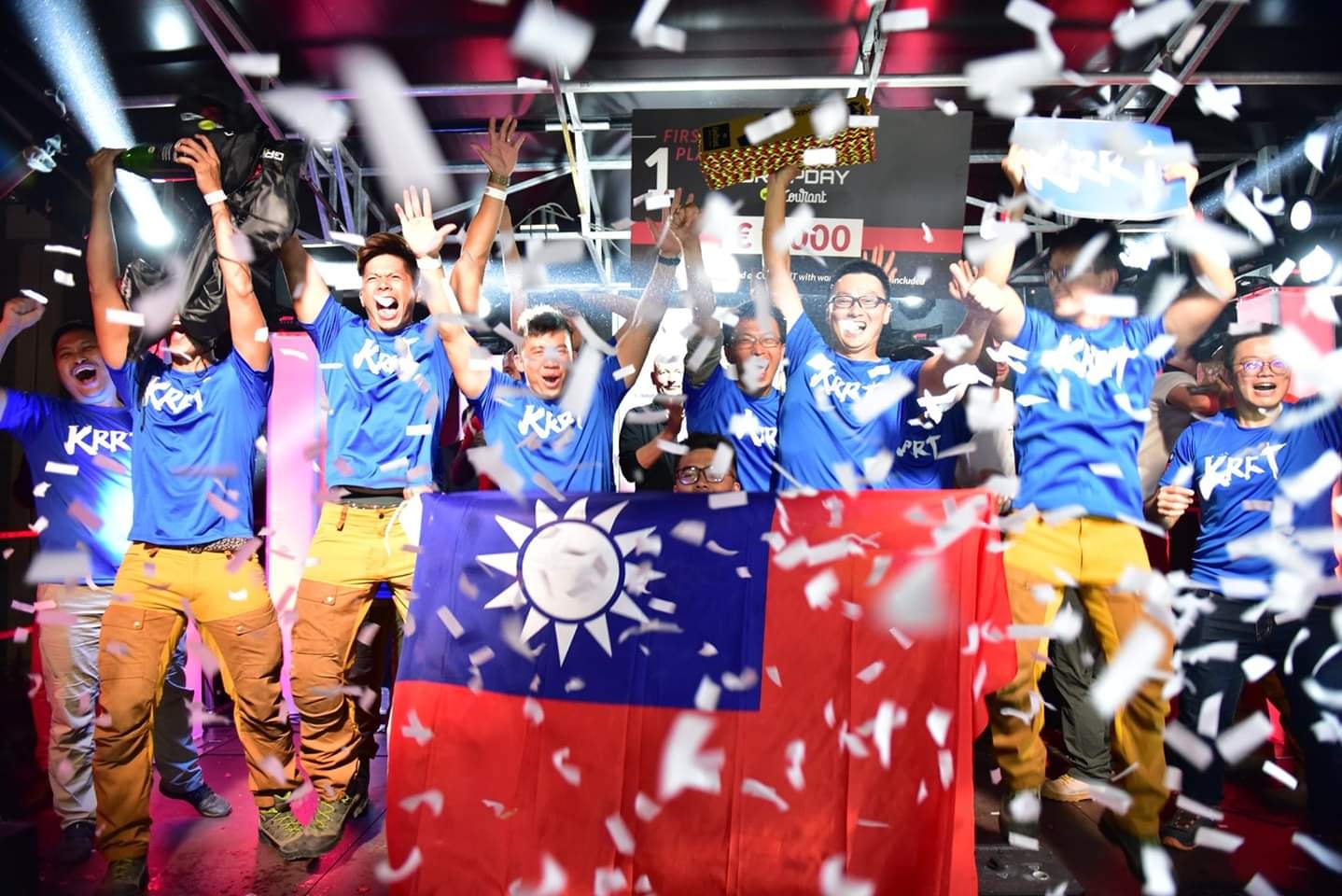 高雄繩索救援隊「勇奪世界第一」　台灣國旗飄揚歐洲舞台　