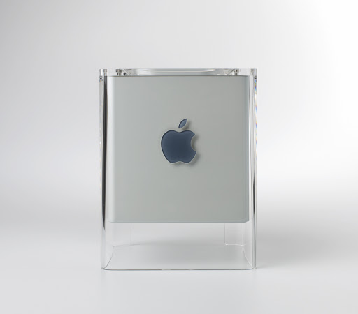 到底有什麼用？賈伯斯20年前發明「絕美透明小方盒」　竟成「人生污點」Apple股價跌至最低