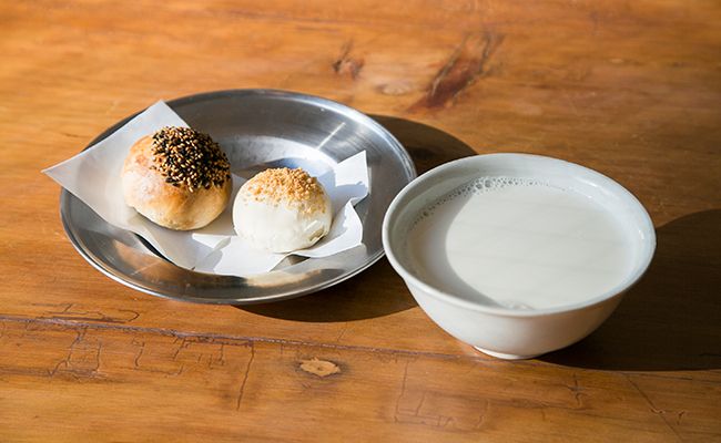 珍奶退燒？日本人狂排「台式早餐店」　盛讚鹹豆漿：吃到欲罷不能