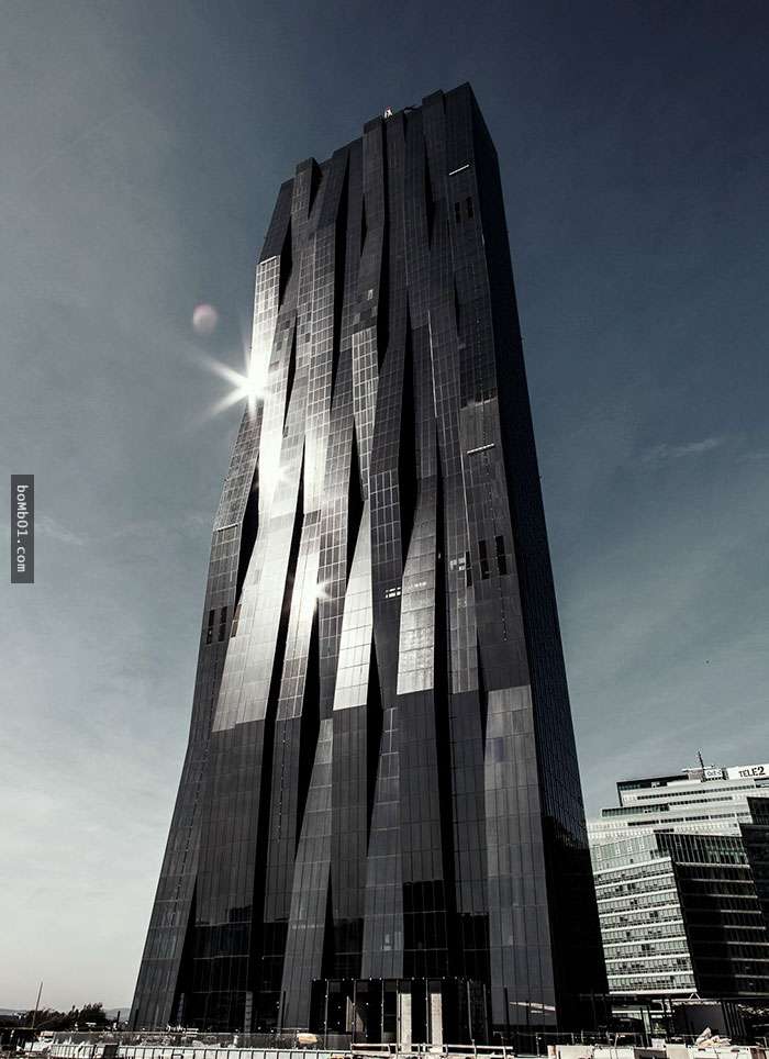 30個「超適合當超級反派總部」的奇特造型建築物。