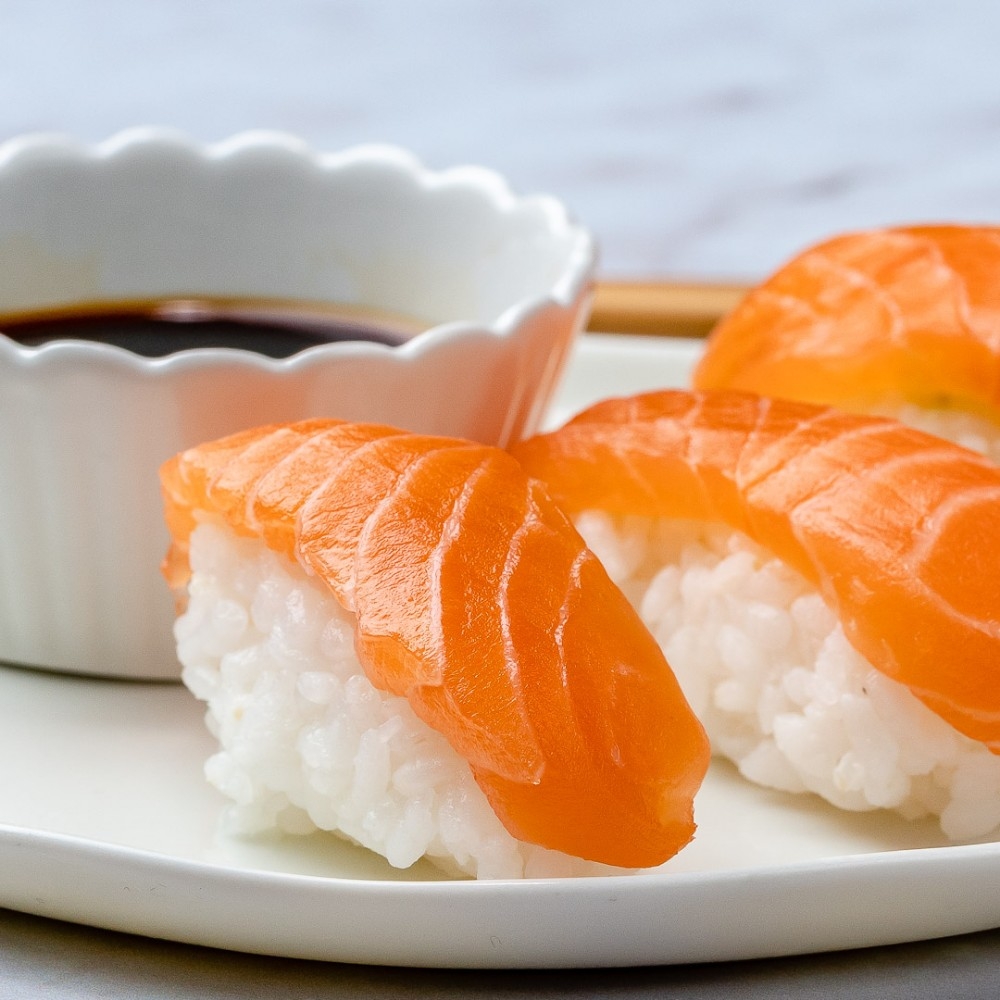 全台改名吃鮭魚！剛開店28隻「鮭魚」衝壽司郎　各區「同鮭魚盡」人數出爐