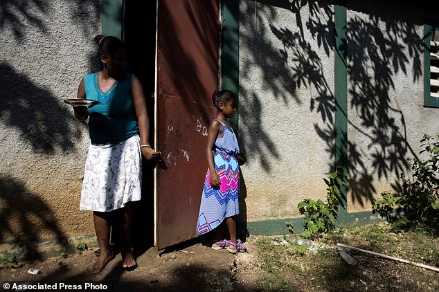 聯合國維持和平部隊「性侵災區孩童與婦女」，海地12歲少女自曝被50名聯合國人員強暴！