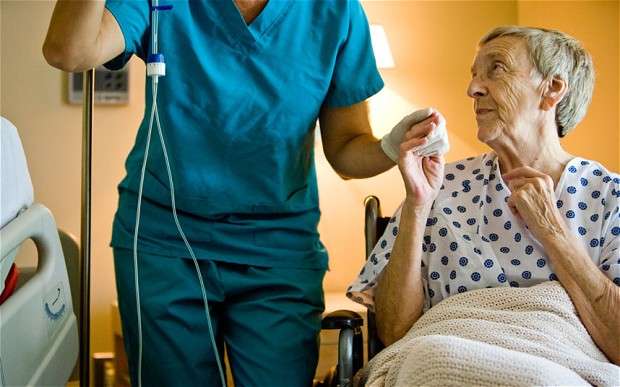 90歲榮民簽同意書放棄急救　最後時刻子女為了退休俸才出現　還大鬧要告醫護