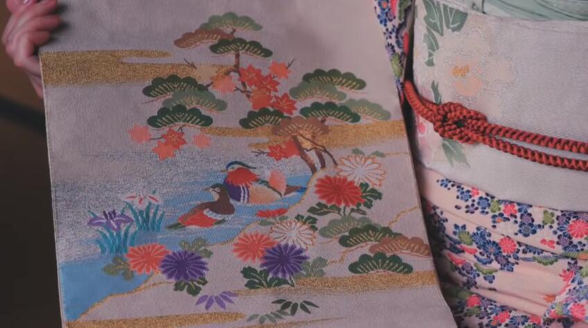 指甲磨成鋸齒狀！日本匠人沿用「千年神秘指甲織布」　成品堪比藝術品美翻！