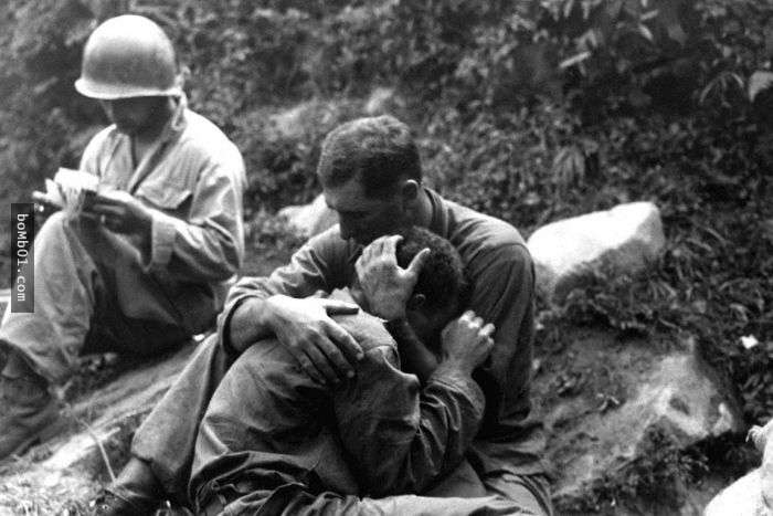 這群士兵參加第一次世界大戰後都得到了「無法解釋的怪病」，當大家看到他們詭異抽搐的模樣背部都發涼了啊…