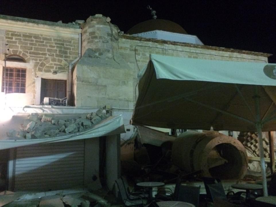 土耳其海域發生6.7級地震「連希臘觀光區也被影響有死傷」，現場慌亂的實拍照片觸目驚心！