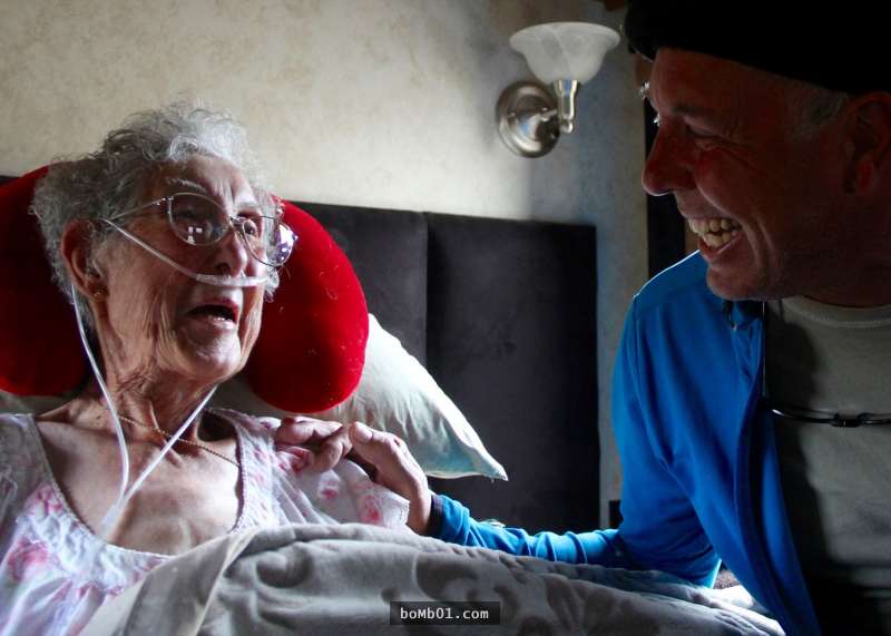 90歲奶奶得知癌末後放棄治療，學電影「一路玩到掛」用冒險過到人生最後一天！