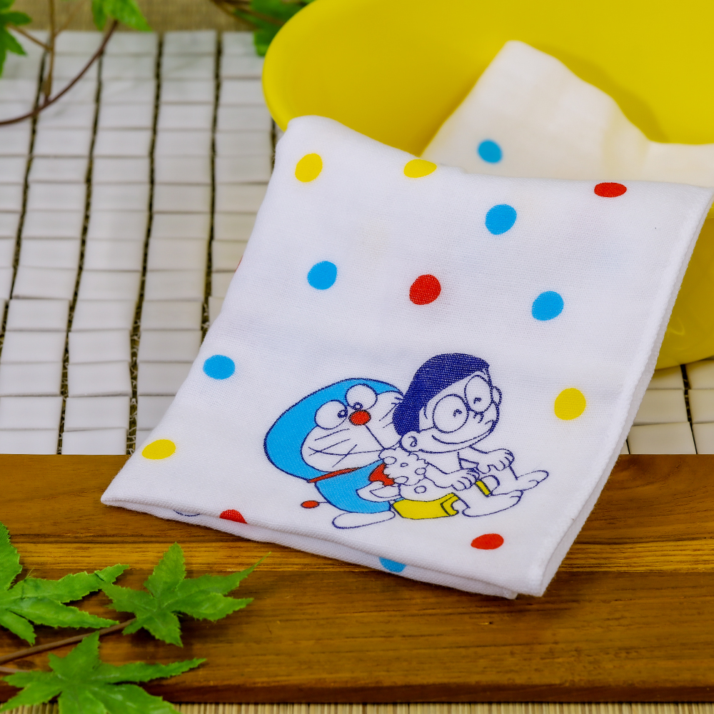 【日本】哆啦A夢扮女裝！　「溫泉旅行」系列全新周邊登場　置物盤、小臉盆、擦澡巾可愛又實用