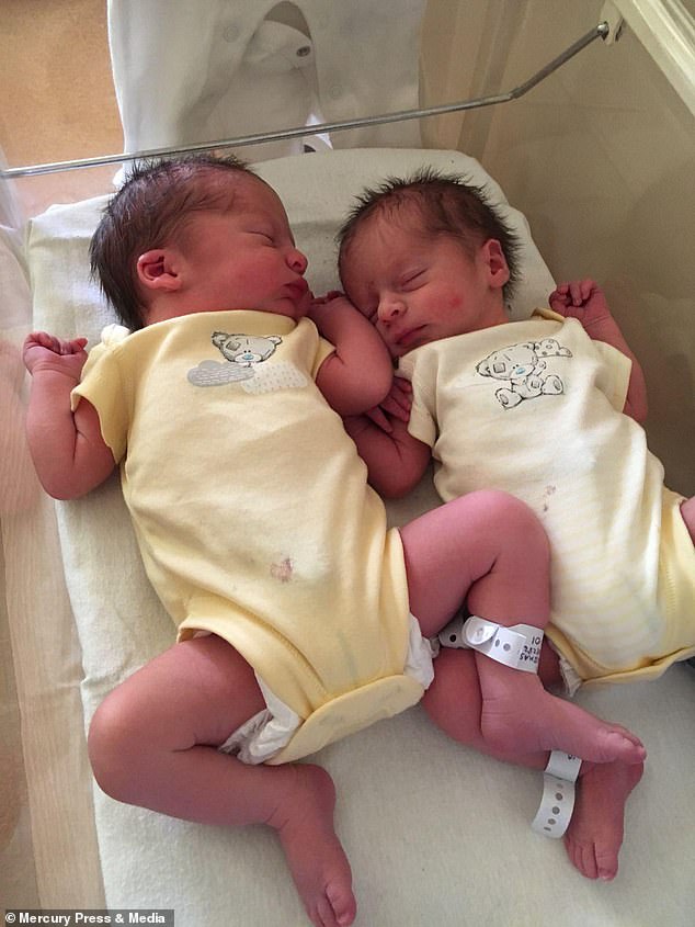 懷完又中獎！準媽媽極罕見「二次懷孕」　生出雙胞胎「體型差異超大」