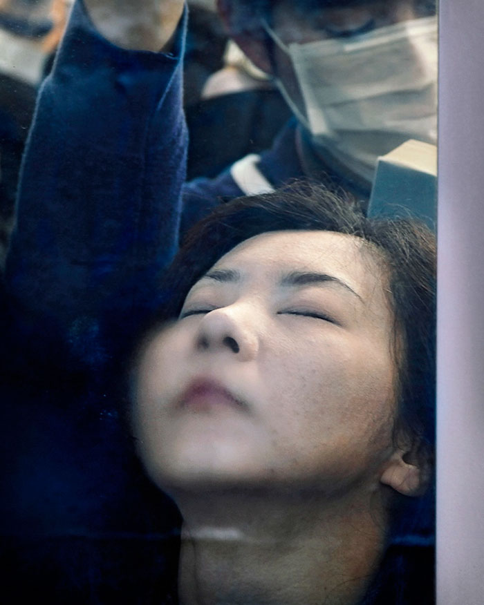 30張讓你秒懂「東京地鐵擁擠到有多可怕」的照片，上下班時段簡直是人間煉獄啊！