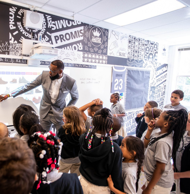 NBA巨星詹姆斯蓋免費學校　17個「亮點」感動全社區