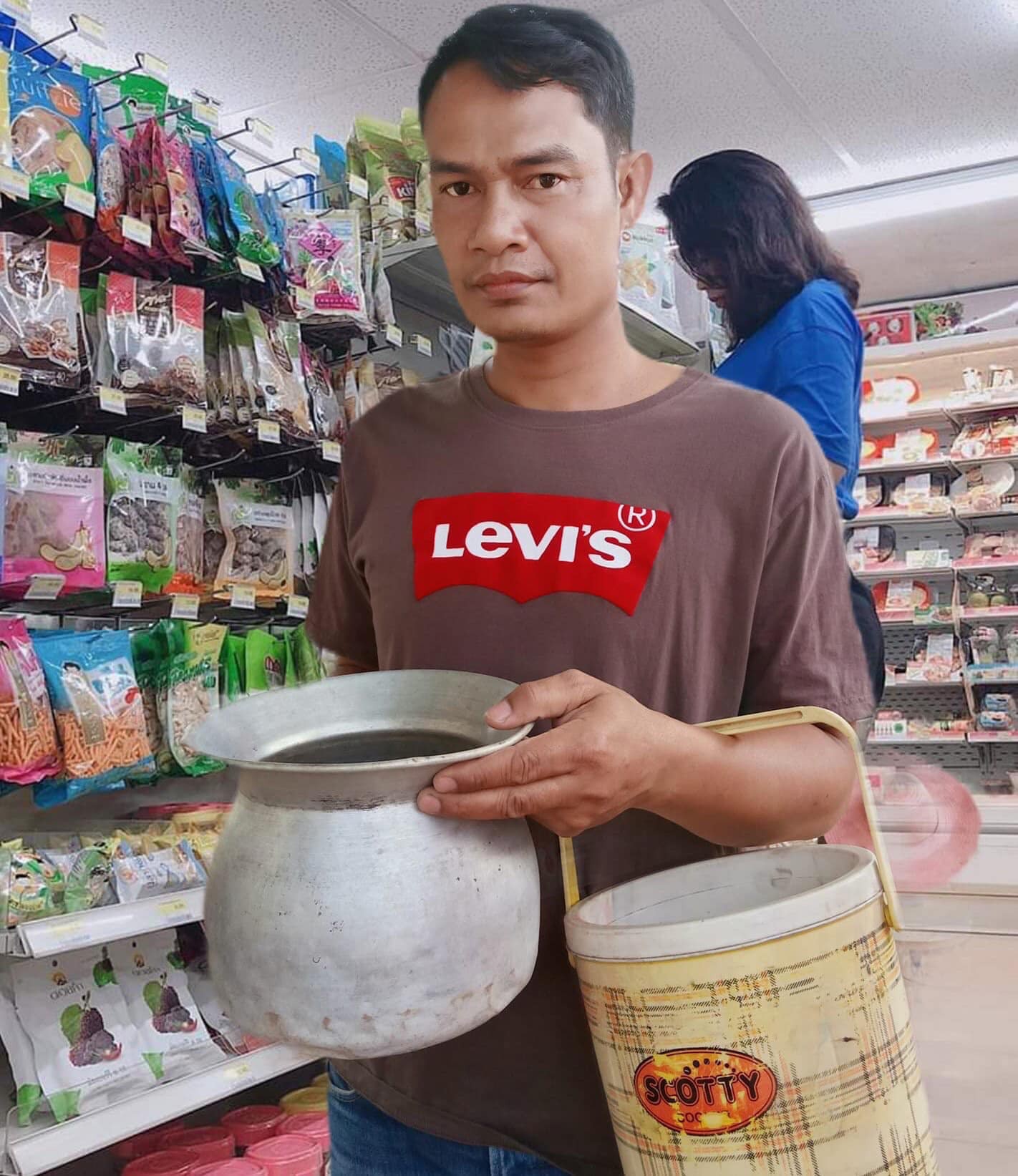 提水桶逛街？泰國「禁塑膠袋」起跑　人民超有創意「生活隨手就是購物袋」