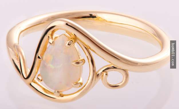 31個「就算沒有鑽石，女生也會愛到馬上說我願意」的絕美求婚戒指。