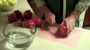 學會這10招實用到不行的水果切法，就算看起來很難切的水果你也會嗤之以鼻！