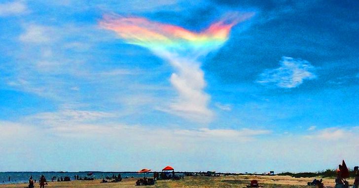 上帝是不是在暗示什麼？　19張全憑巧合的「世界最不可思議雲朵」