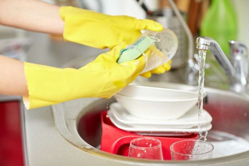 男友媽命令「妳去洗碗！」　她霸氣拒絕：我不是幫傭，我讀劍橋博士耶！