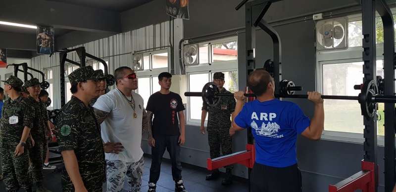 館長霸氣捐「一座健身房」給國軍　海軍長官一個舉動讓他超感動