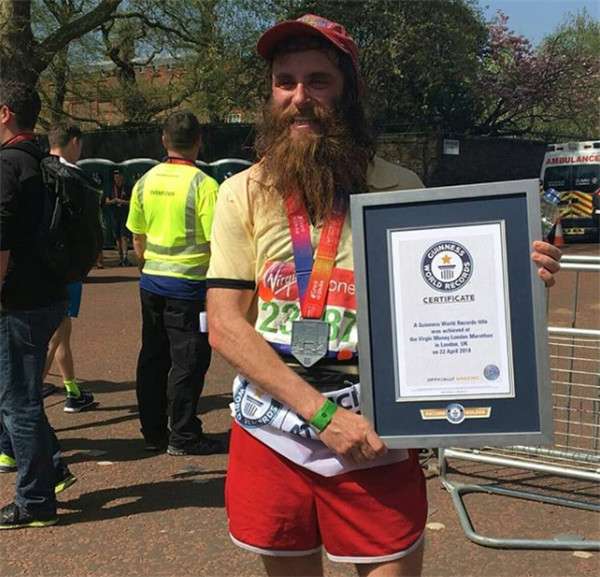 現實版阿甘 他花400天跑2.4萬公里橫跨美國 休假時順便破個世界紀錄