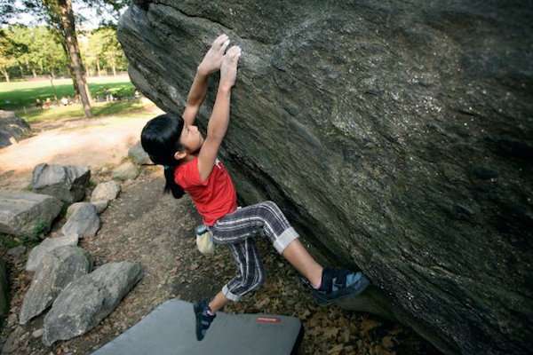 真人蜘蛛女！　少女14歲「創攀岩紀錄」紅遍全球　她立志超越男性：要當世界第一