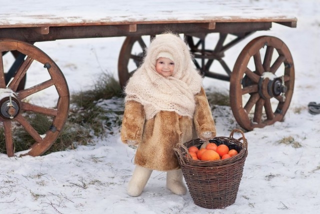 俄羅斯寶寶怎麼禦寒？大人包緊緊「裹成小湯圓」　全身超蓬鬆：跌倒也不痛～