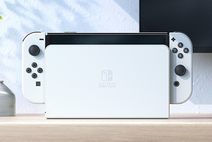 新一代 Nintendo Switch 突發推出！　奶油白實機、OLED加持螢幕變更大