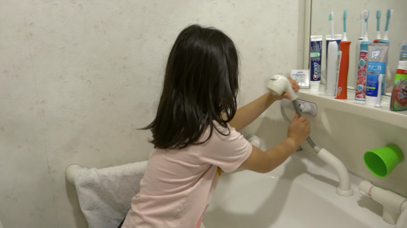 歐美國家也自嘆不如　小女孩介紹「日本衛浴設備的12個優點」