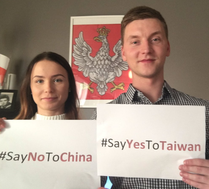 8國網友掀挺台狂潮「#SayYesToTaiwan」　全部手舉看板：台灣是台灣