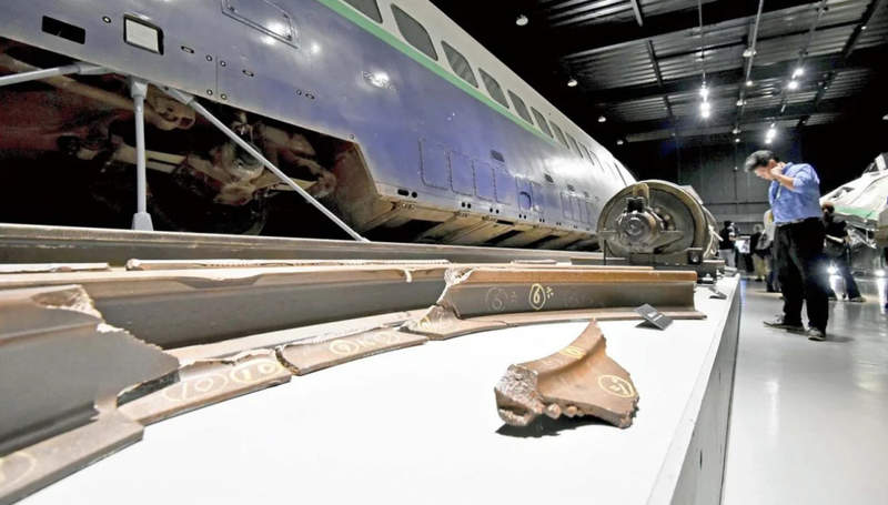 永遠記取這些教訓...　日鐵道博物館擺放「事故列車」現場超震撼